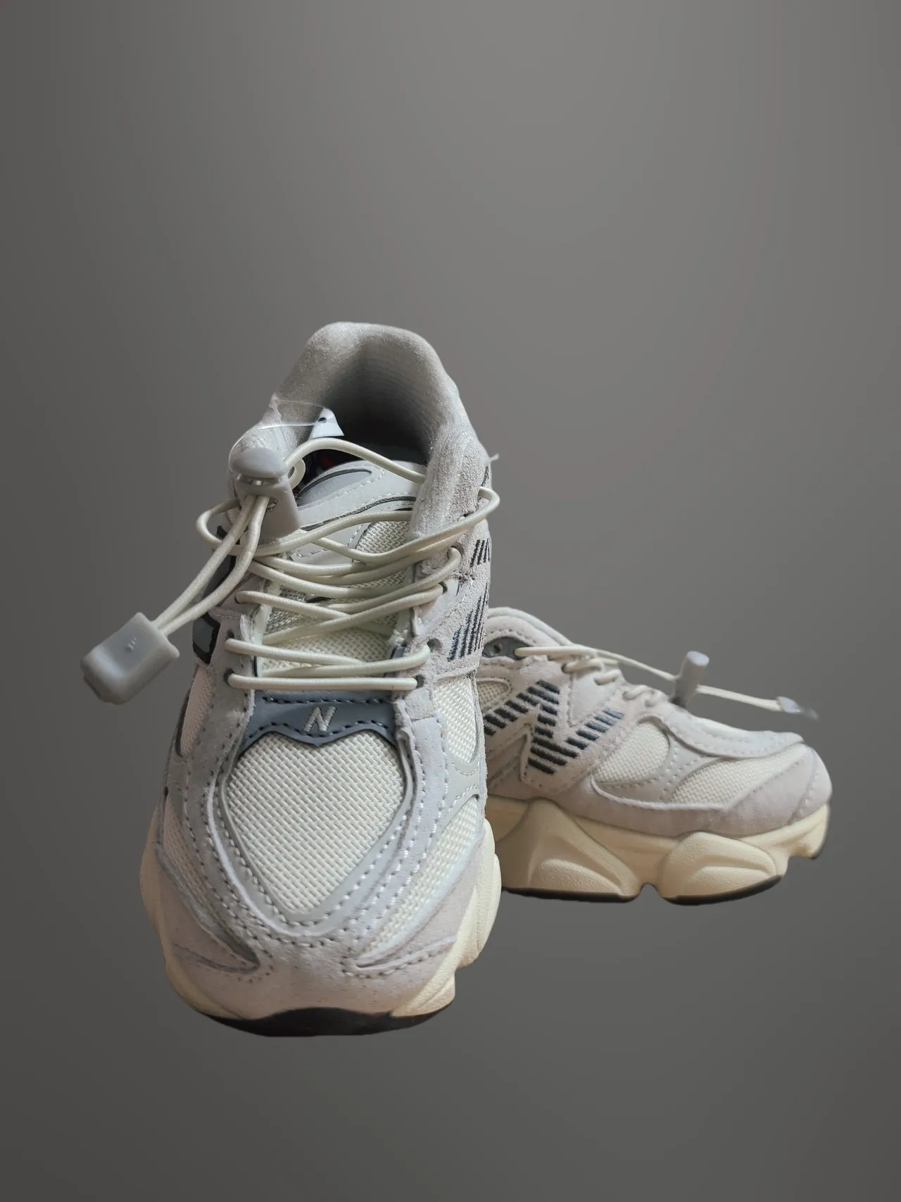 New Balance بيج وردي كعب مصمم طبقات شبكة سويد علوة كعب كبير 13