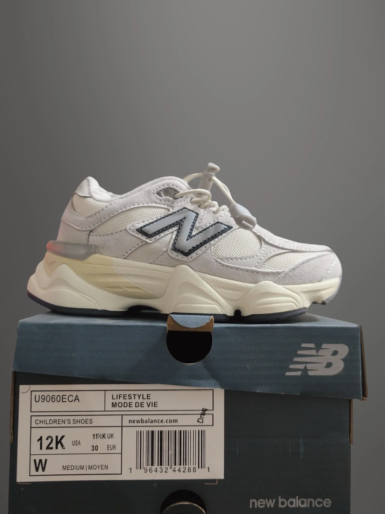 New Balance بيج وردي كعب مصمم طبقات شبكة سويد علوة كعب كبير 19