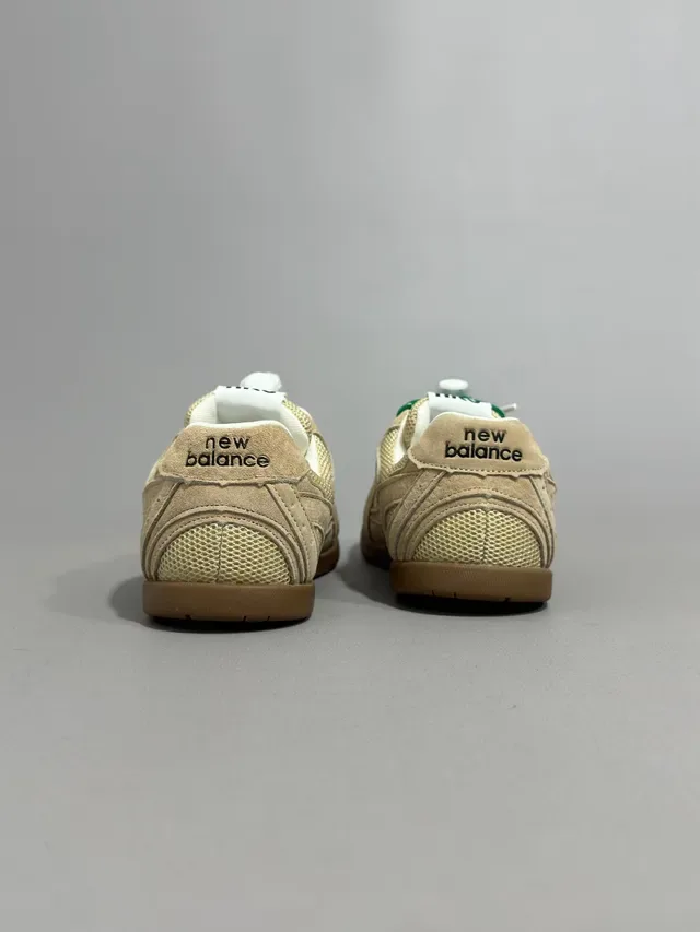 New Balance Tênis Lifestyle Beige Branco Com Material Misto Superior Camada De Malha E Couro 14