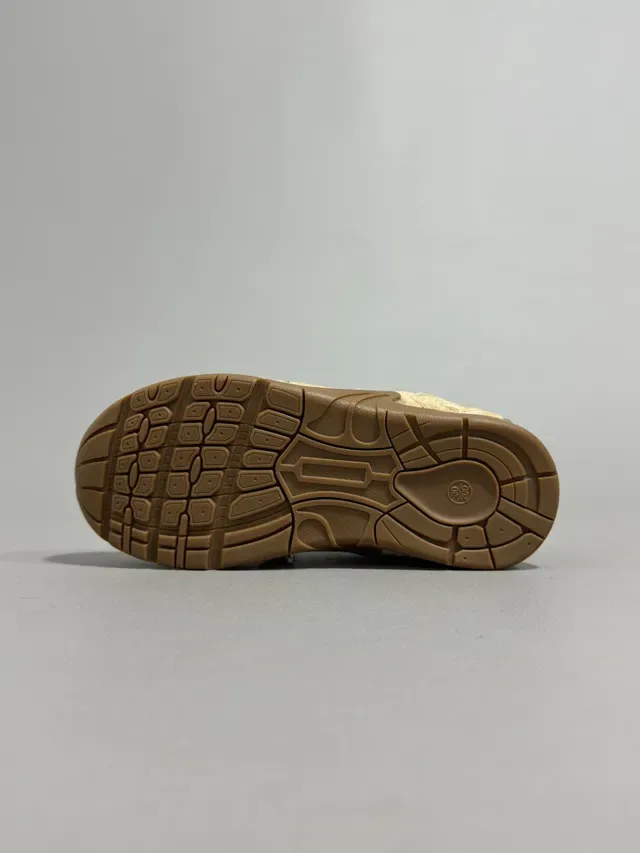 New Balance Tênis Lifestyle Beige Branco Com Material Misto Superior Camada De Malha E Couro 16