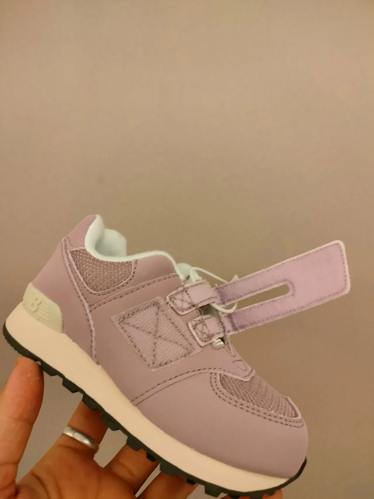 New Balance Tênis Lifestyle Beige Amarelo Low-Top com Upper em Camadas 6