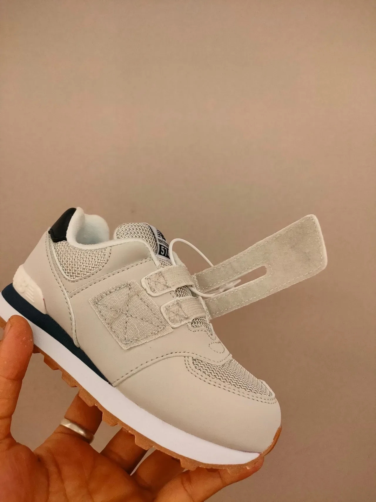 New Balance Tênis Lifestyle Beige Amarelo Low-Top com Upper em Camadas 17