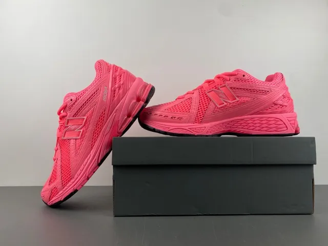 New Balance Zapatos de running rosa negro upper de malla overlays de jaula sintética 14