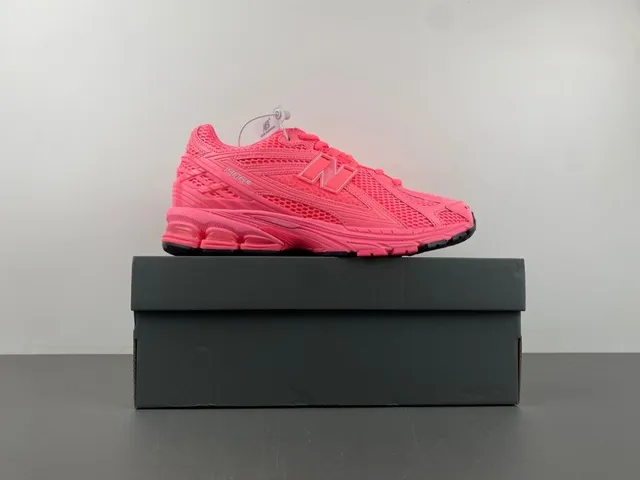 New Balance Zapatos de running rosa negro upper de malla overlays de jaula sintética 15