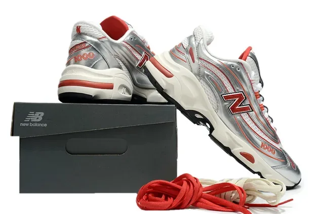 New Balance Plata Rojo Metálico Empeine Acento Piping Zapatillas Lifestyle 6