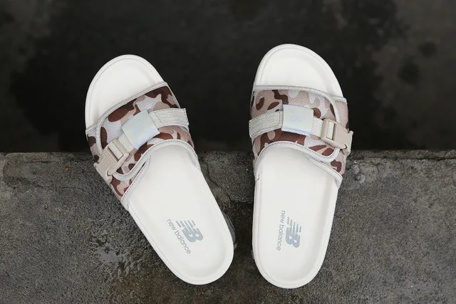 New Balance Sandale glissante Sangle Camouflage Sandales blanches 2