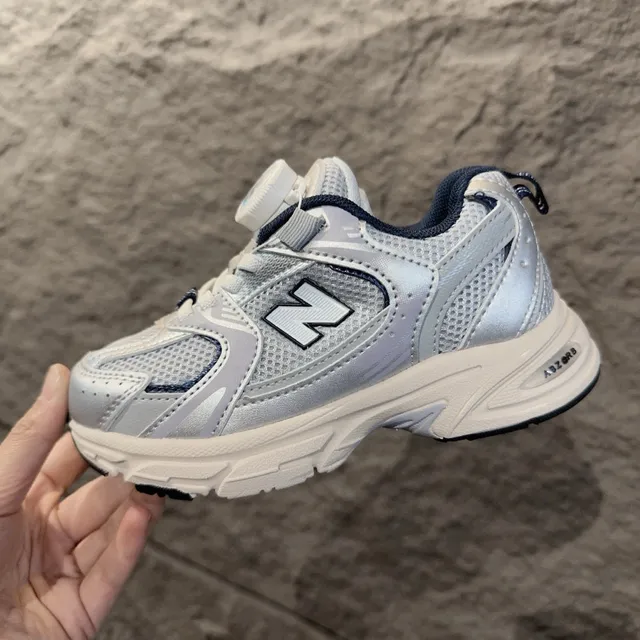 New Balance Branco Marinho Midsole Boa Dial Closure Tênis Chunky 8