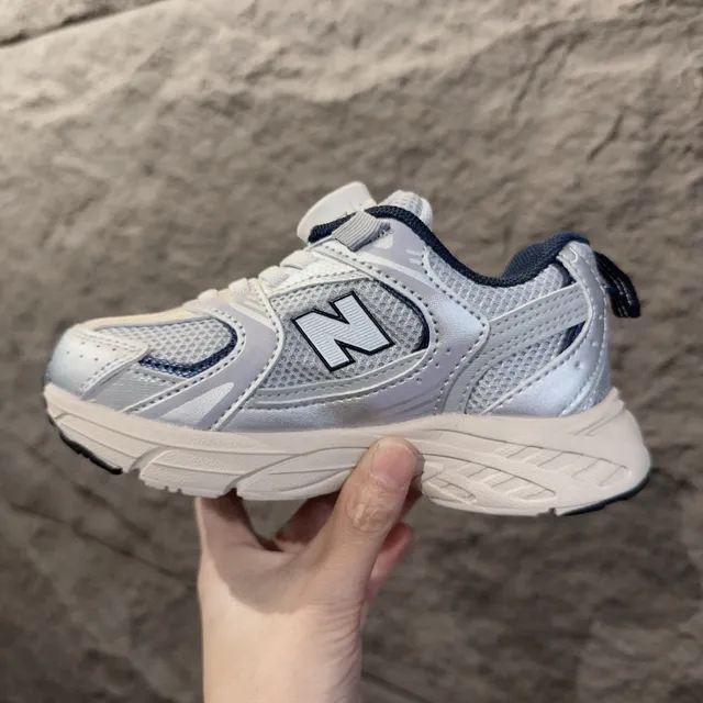 New Balance Branco Marinho Midsole Boa Dial Closure Tênis Chunky 11