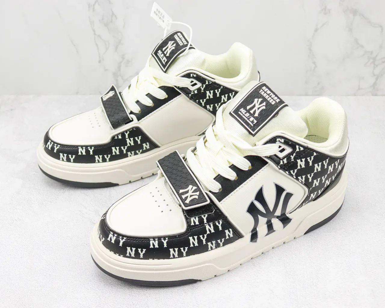 New Era Black White Low-Top Platform Sole Lifestyle Sneakers 4