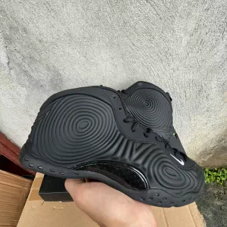 Nike Air Foamposite One 黑色篮球鞋