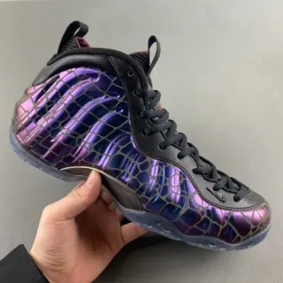 Nike Air Foamposite One इरिडेसेंट पर्पल ब्लू बास्केटबॉल जूते