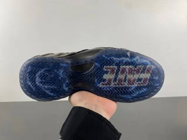 Nike Air Foamposite One इरिडेसेंट पर्पल ब्लू बास्केटबॉल जूते 9