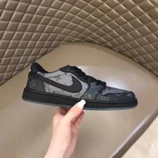 Nike Air Force 1 Monogram Print Sneakers Lifestyle Negro y Gris