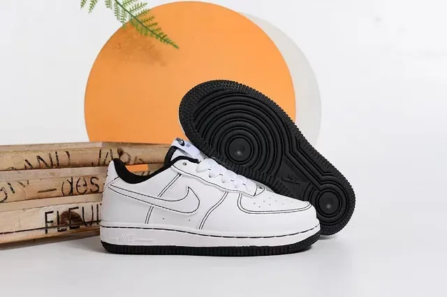 Nike Air Force 1 Blanc Bleu Rose Sneakers Lifestyle 7