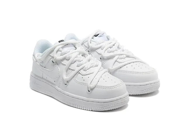 Nike Air Force 1 Blanc Bleu Rose Sneakers Lifestyle 12