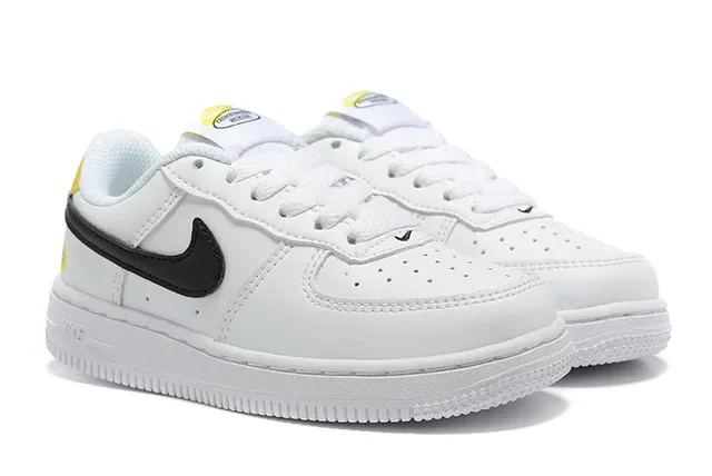 Nike Air Force 1 Blanc Bleu Rose Sneakers Lifestyle 18