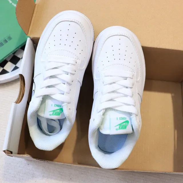 Nike Air Force 1 White Lifestyle Sneakers 13