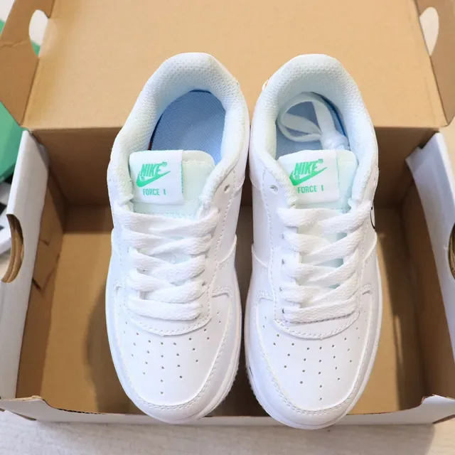Nike Air Force 1 White Lifestyle Sneakers 14