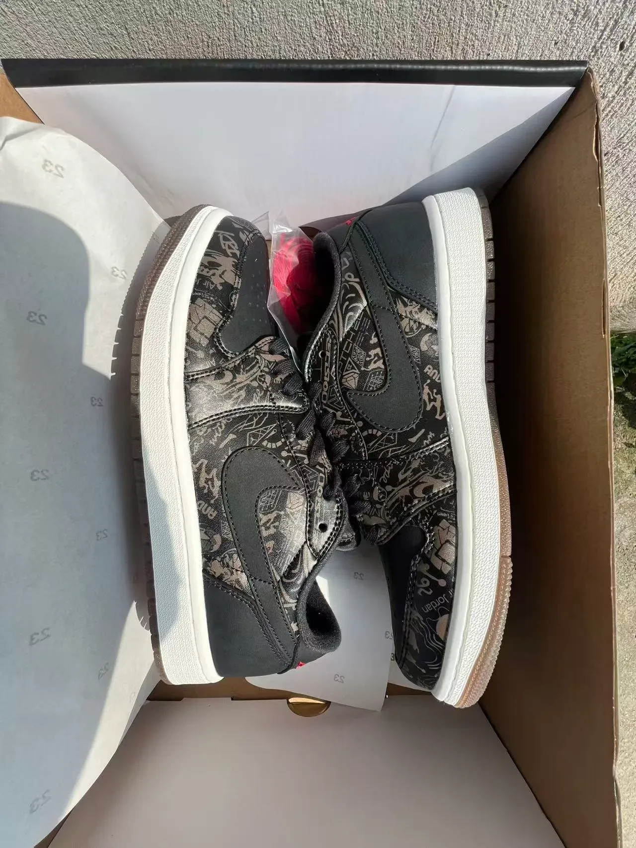 Nike Air Jordan 1 Graphic Print Black White Lifestyle Sneakers 9