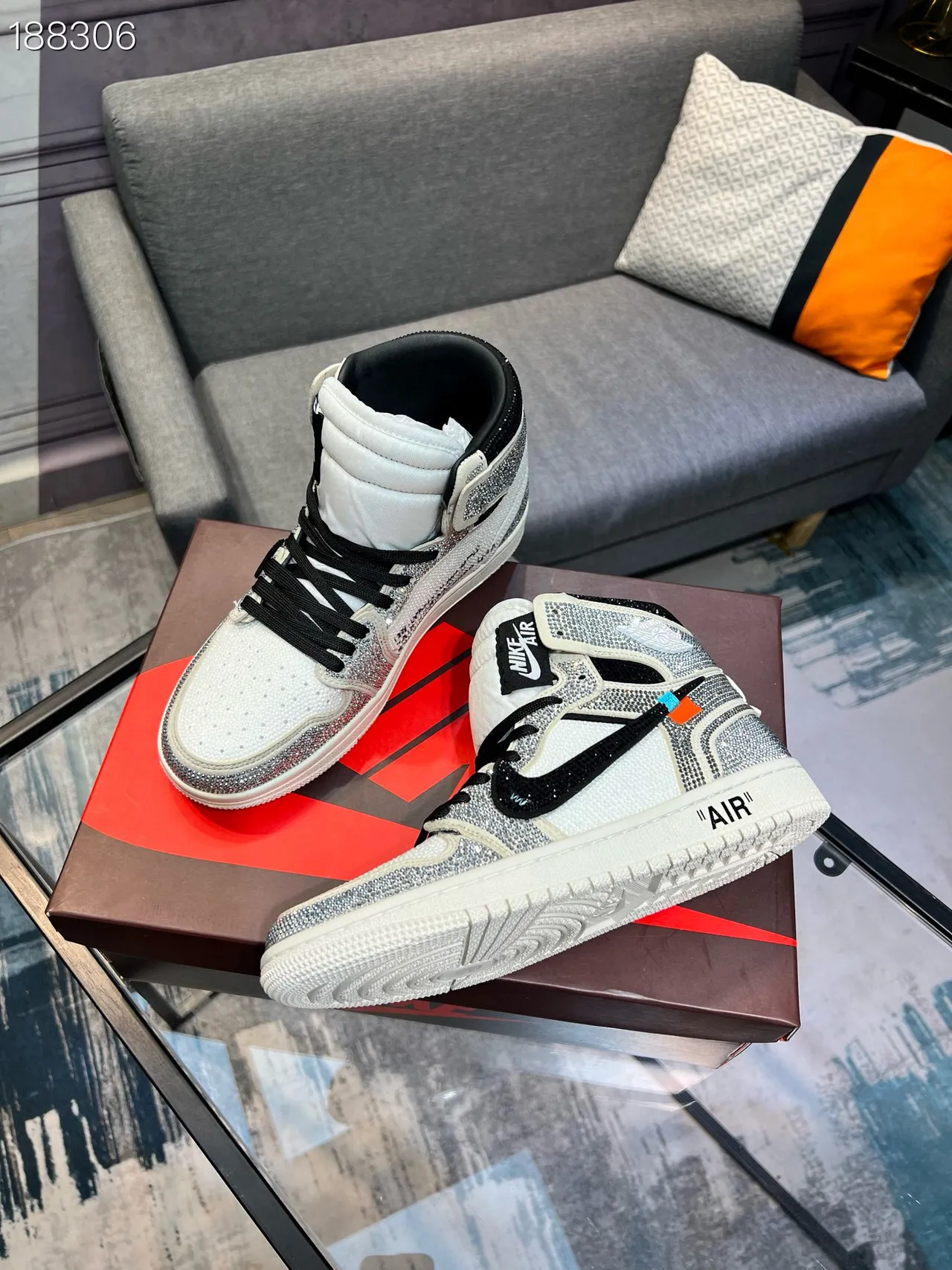 Nike Air Jordan 1 High Off-White Crystal-Embellished Sapatos de basquete 8