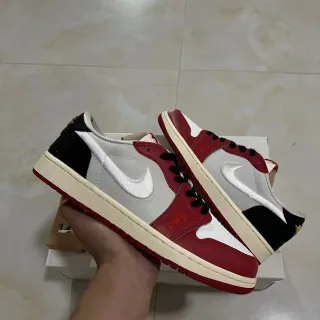 Nike Air Jordan 1 Low أحمر أبيض أسود أحذية أسلوب حياة