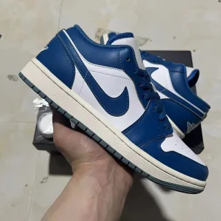نایک ایر جوردن 1 لوم رويال أزرق وأبيض Lifestyle Sneakers