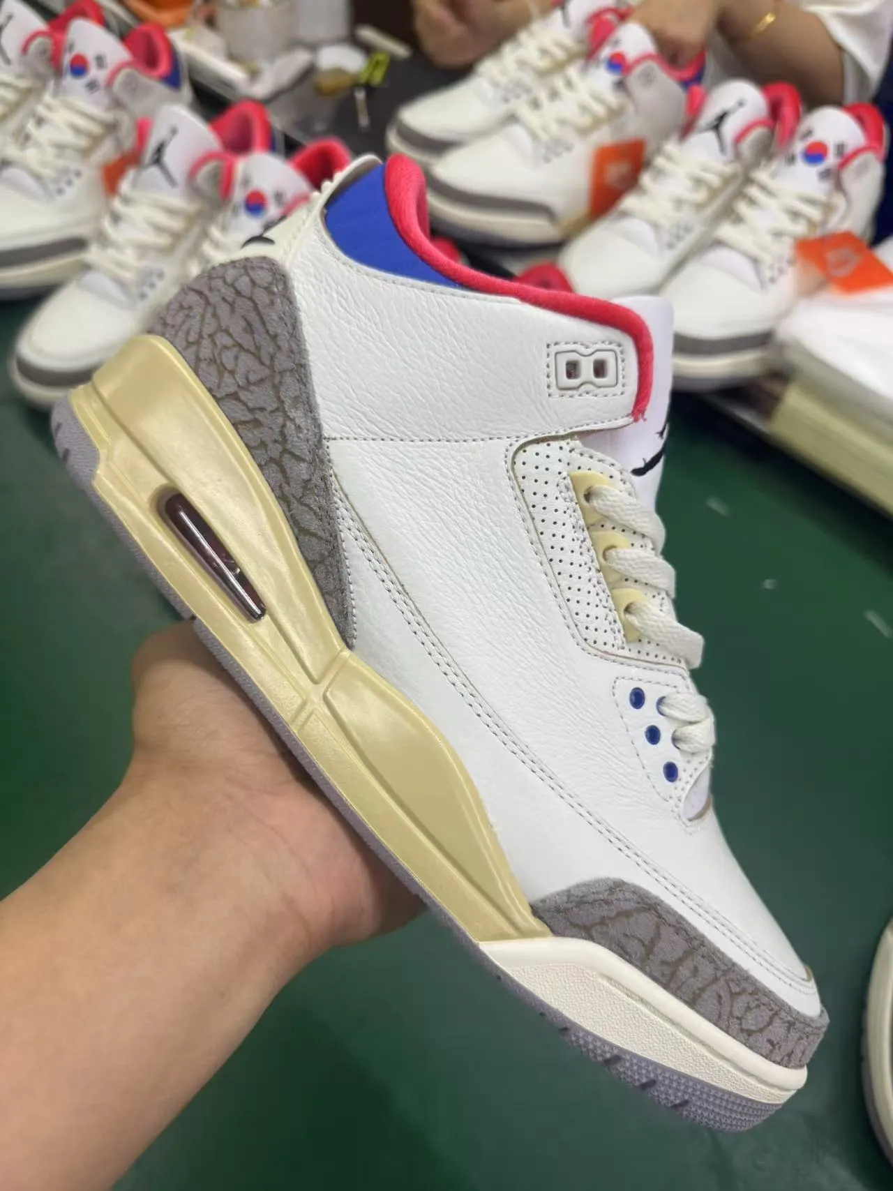 Nike Air Jordan 3 Tênis de Basquete com Estampa de Elefante Branco e Bege 11