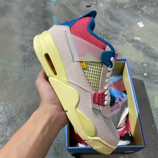 Nike Air Jordan 4 Beige Yellow Red Blue لايف ستايل سينيكرز