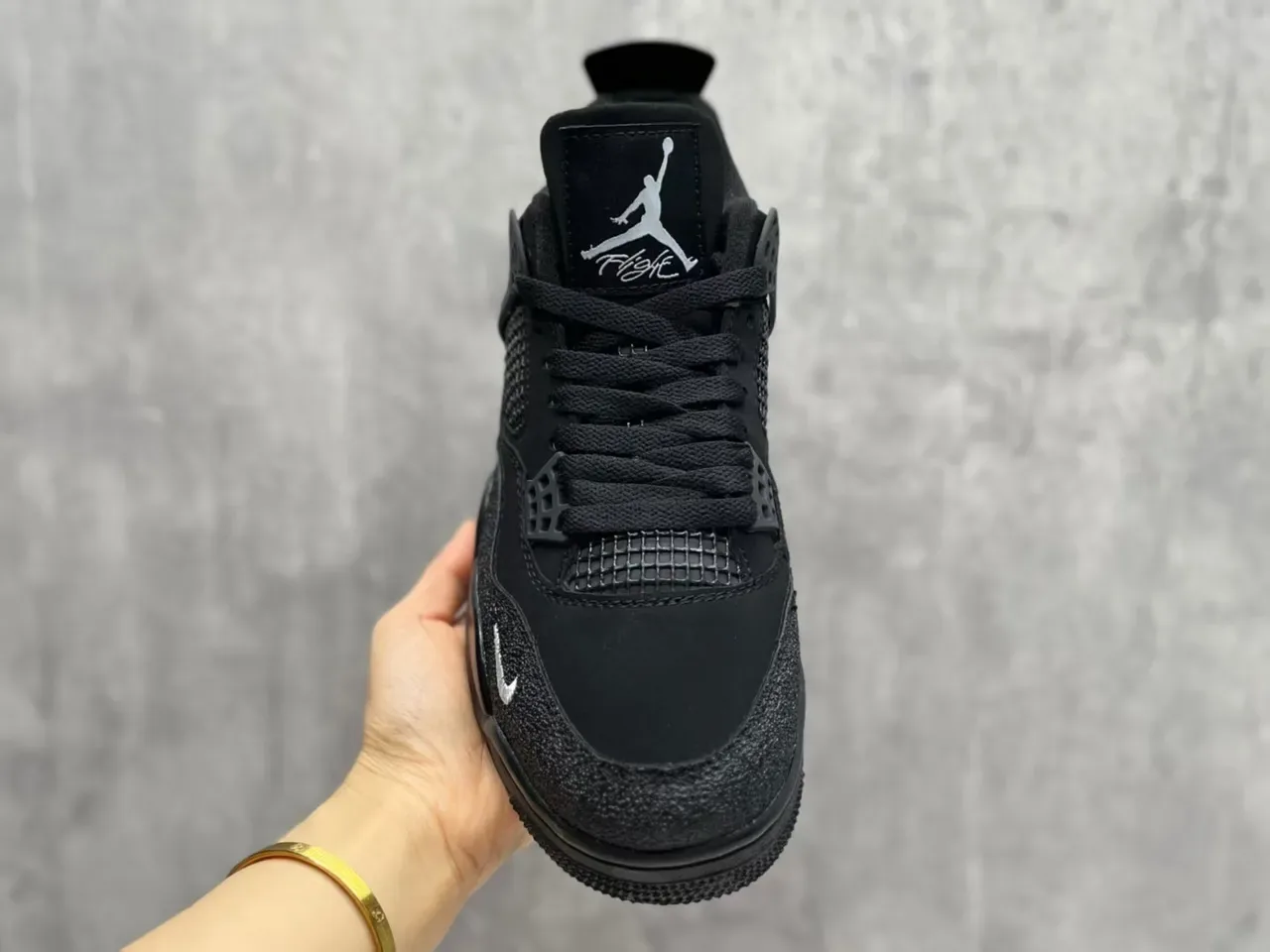 Nike Air Jordan 4 黑白篮球鞋 3