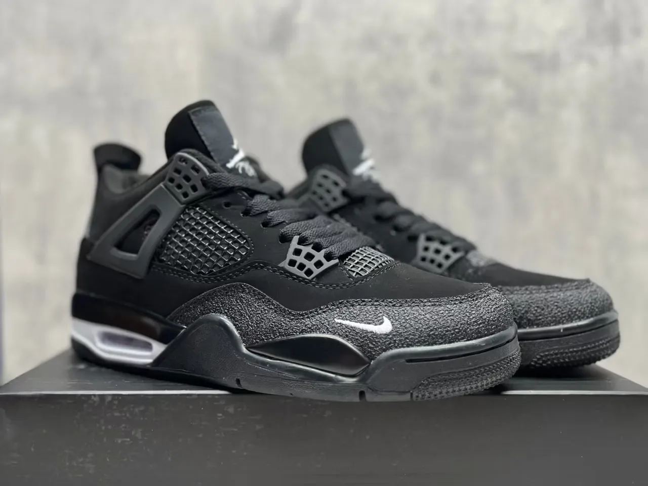 Nike Air Jordan 4 黑白篮球鞋 8
