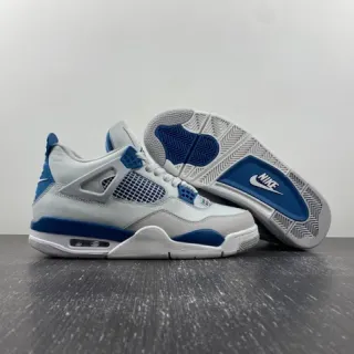 Nike Air Jordan 4 浅灰色和皇家蓝篮球鞋