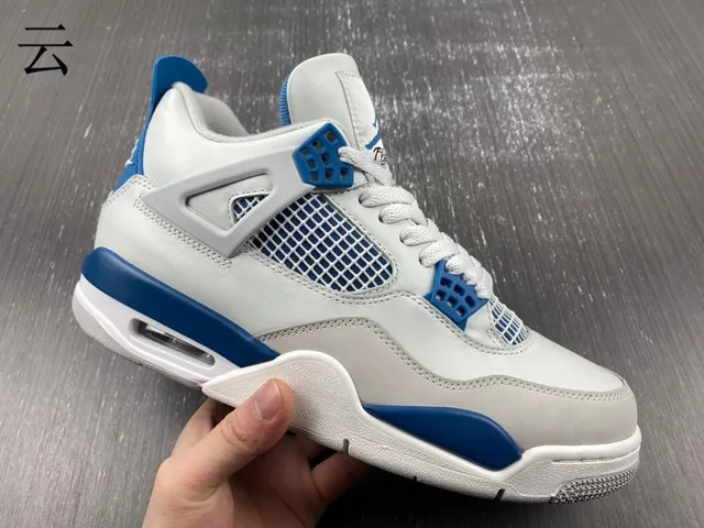 Nike Air Jordan 4 chaussures de basketball gris clair et bleu royal 3