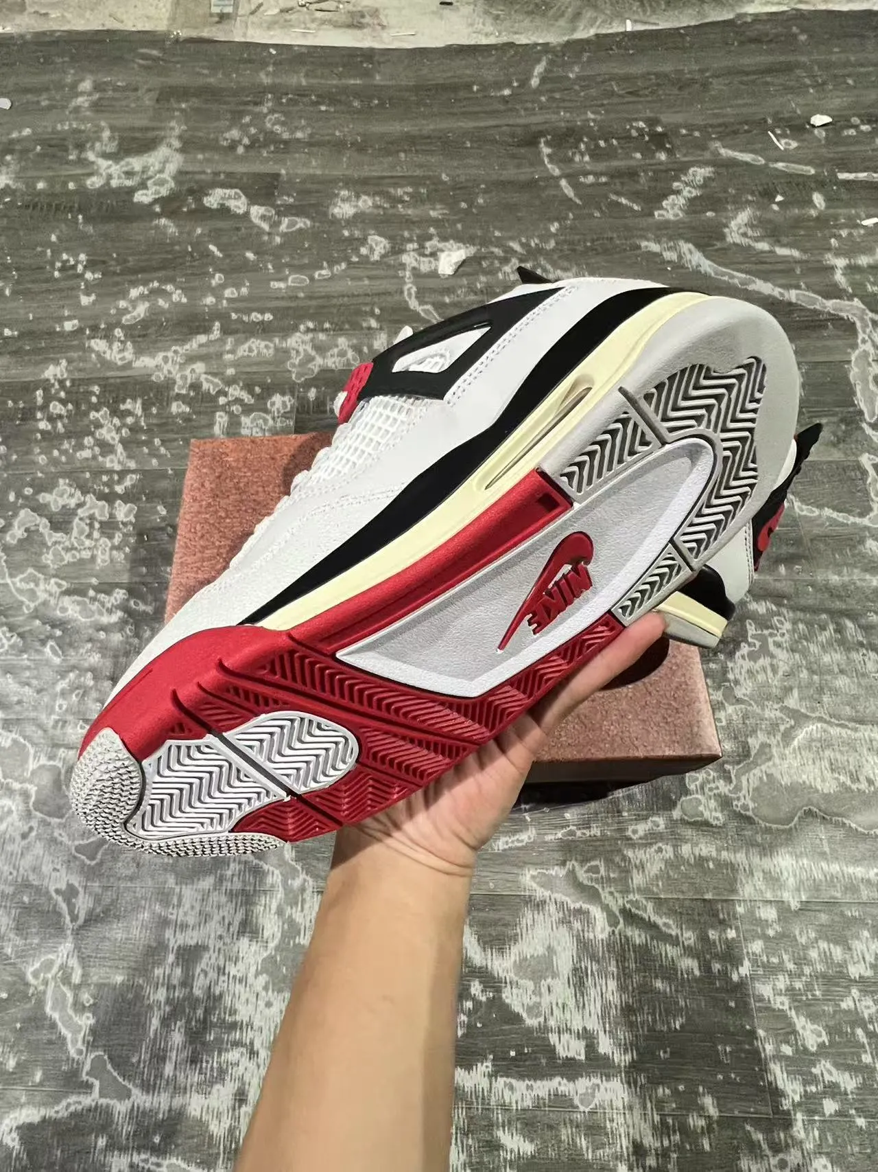 Nike Air Jordan 4 White Black Red Tênis de basquete 6