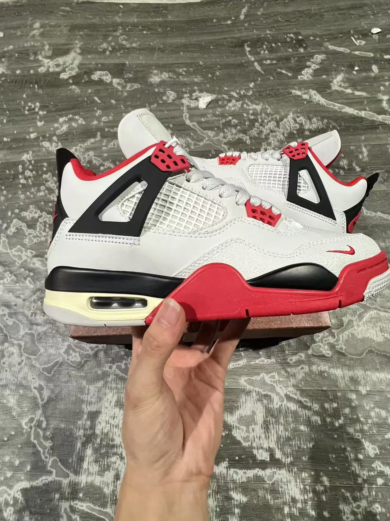 Nike Air Jordan 4 White Black Red Tênis de basquete 7