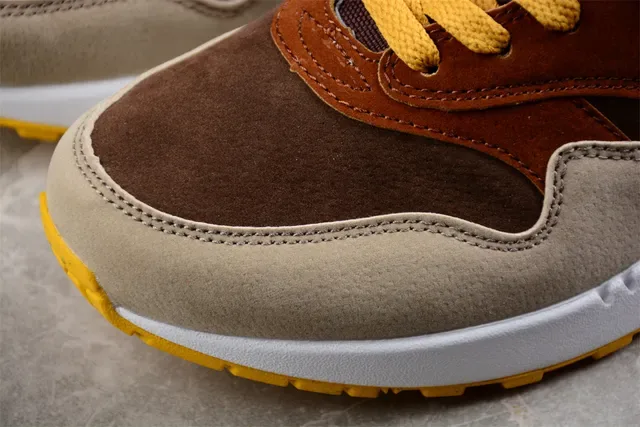 Tênis Lifestyle Nike Air Max 1 Brown Beige Yellow 6