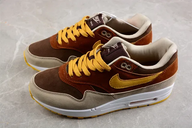 Tênis Lifestyle Nike Air Max 1 Brown Beige Yellow 7