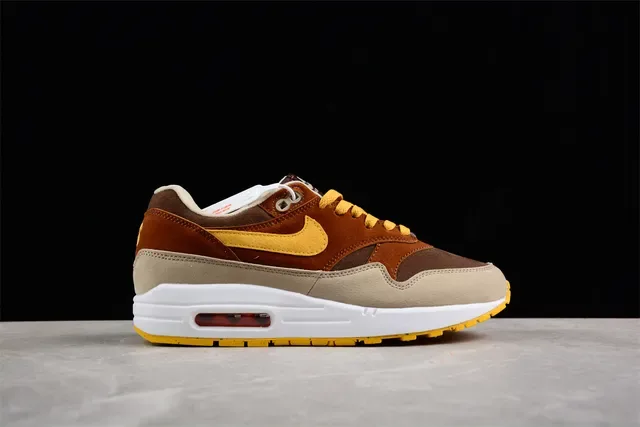 Tênis Lifestyle Nike Air Max 1 Brown Beige Yellow 12