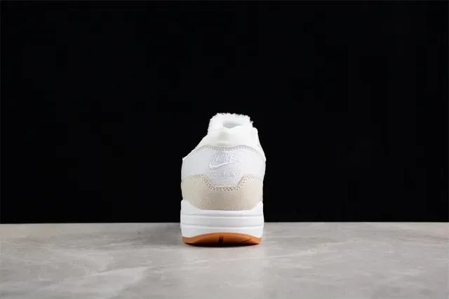 Nike Air Max 1 Blanc Beige Rouge Plume Sneakers Lifestyle 10