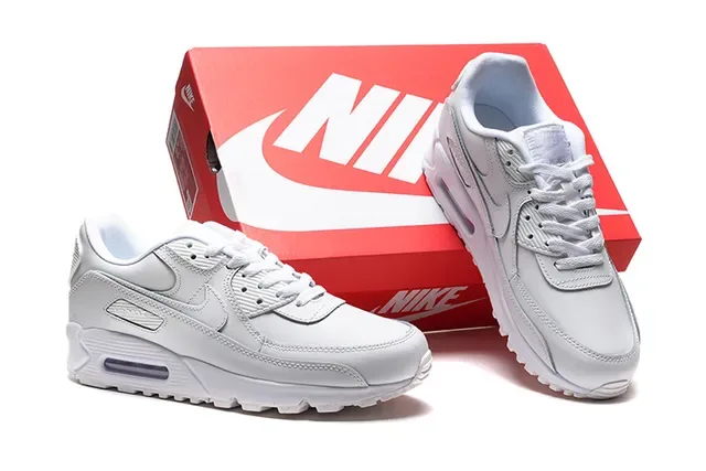 Nike Air Max 90 White Lifestyle Sneakers 2