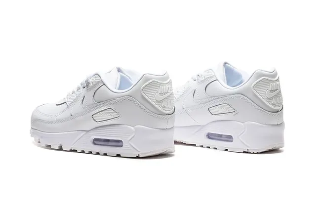 Nike Air Max 90 White Lifestyle Sneakers 3