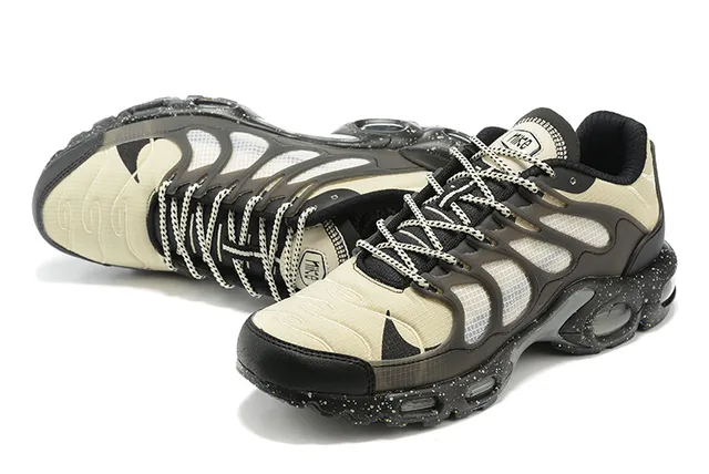 Nike Air Max Plus Beige Black Speckled Lifestyle Sneakers 4