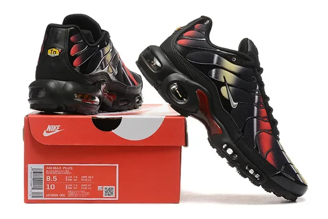 Nike Air Max Plus Light Periwinkle Lifestyle Sneakers 7