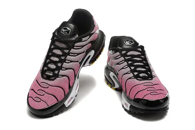 Nike Air Max Plus Light Periwinkle Lifestyle Sneakers 24