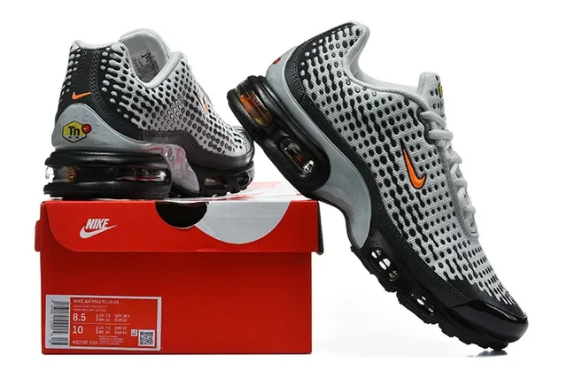 Nike Air Max Plus Perforated Monochrome Lifestyle Sneakers 19