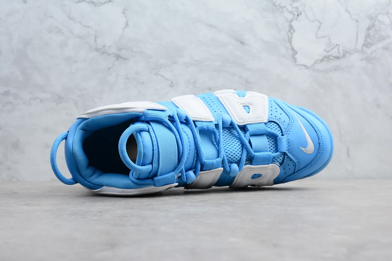 Nike Air More Uptempo हल्का नीला और सफेद बास्केटबॉल जूते 7