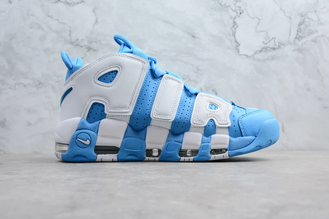 Nike Air More Uptempo हल्का नीला और सफेद बास्केटबॉल जूते 8