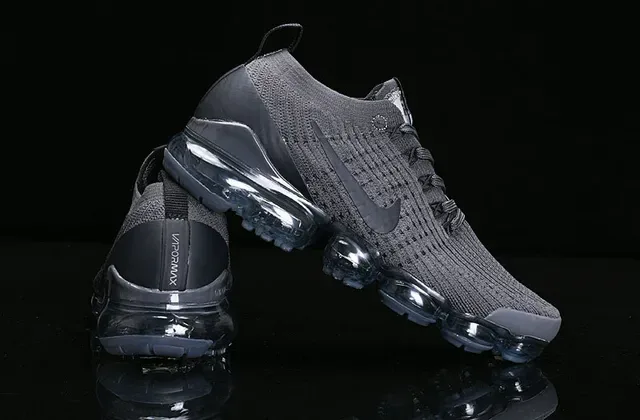 Nike Air VaporMax Black Flyknit Running Shoes 9