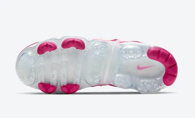 Nike Air VaporMax Plus Magenta Lifestyle Sneakers 2