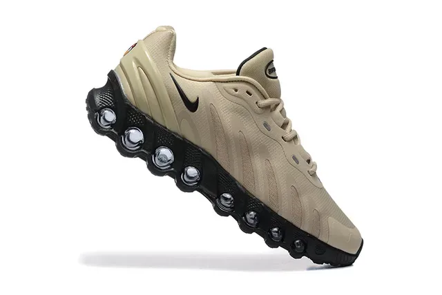 Nike Beige and Black Pod-Midsole Lifestyle Sneakers 2