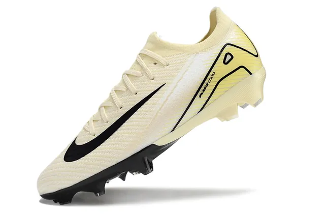 Nike بيج أسود منخفض القطع نسيج علوي Swoosh لمسة أرض صلبة أحذية كرة القدم 3